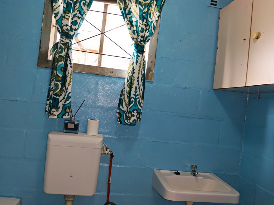 2 Bedroom Property for Sale in Silwood Heights Western Cape